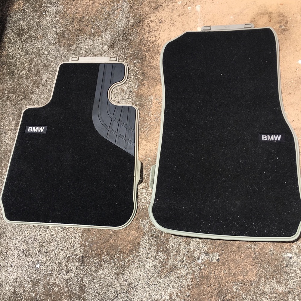 BMW floor mats (front)